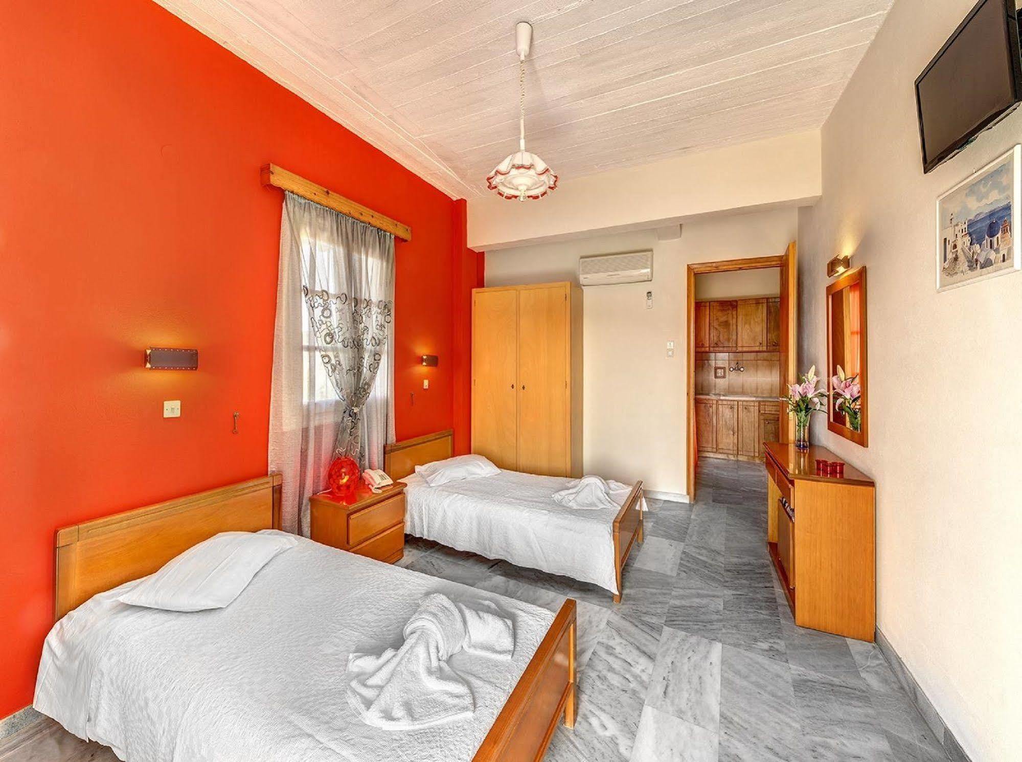 Hotel Smaragdi Apartments Vissa Экстерьер фото