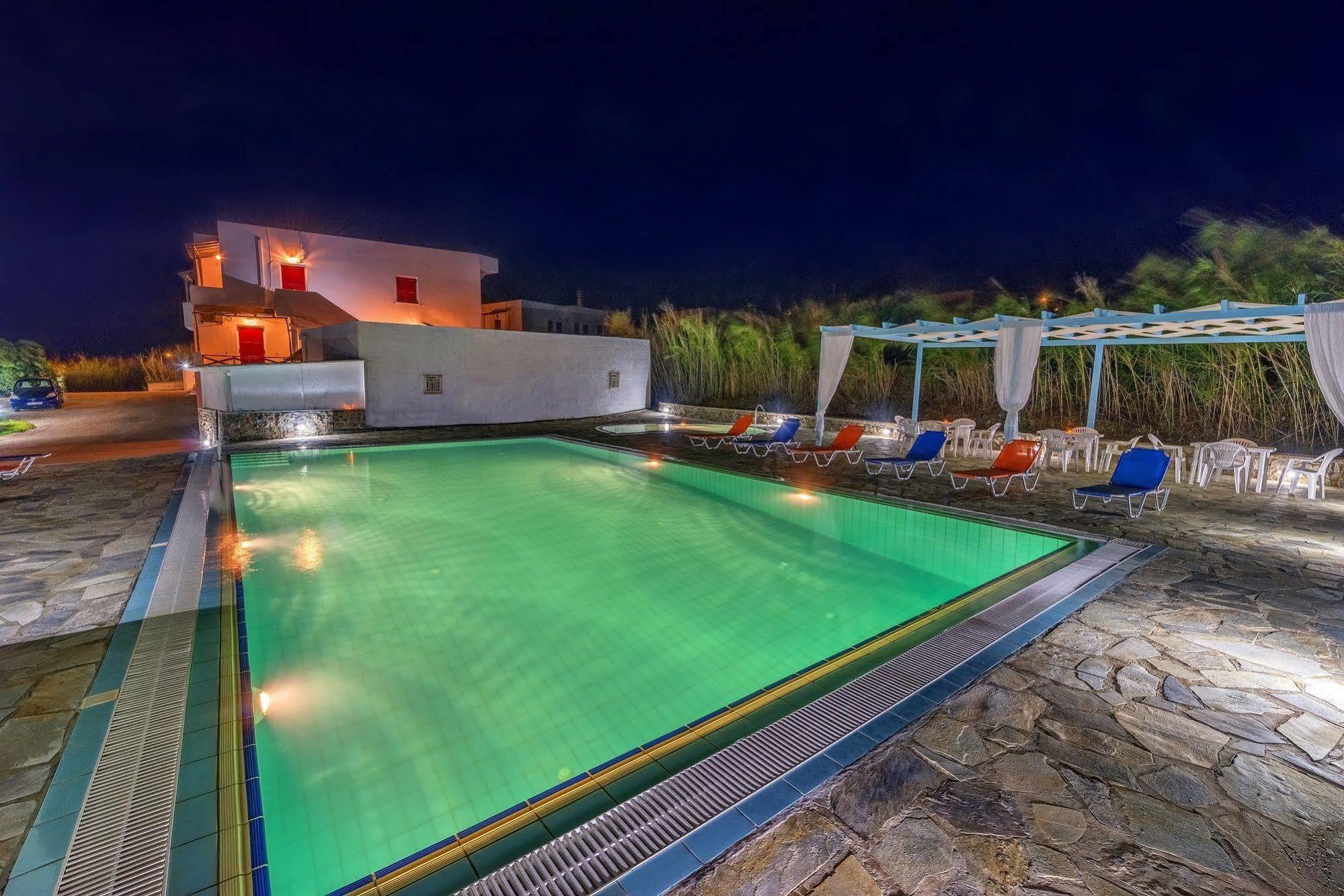 Hotel Smaragdi Apartments Vissa Экстерьер фото