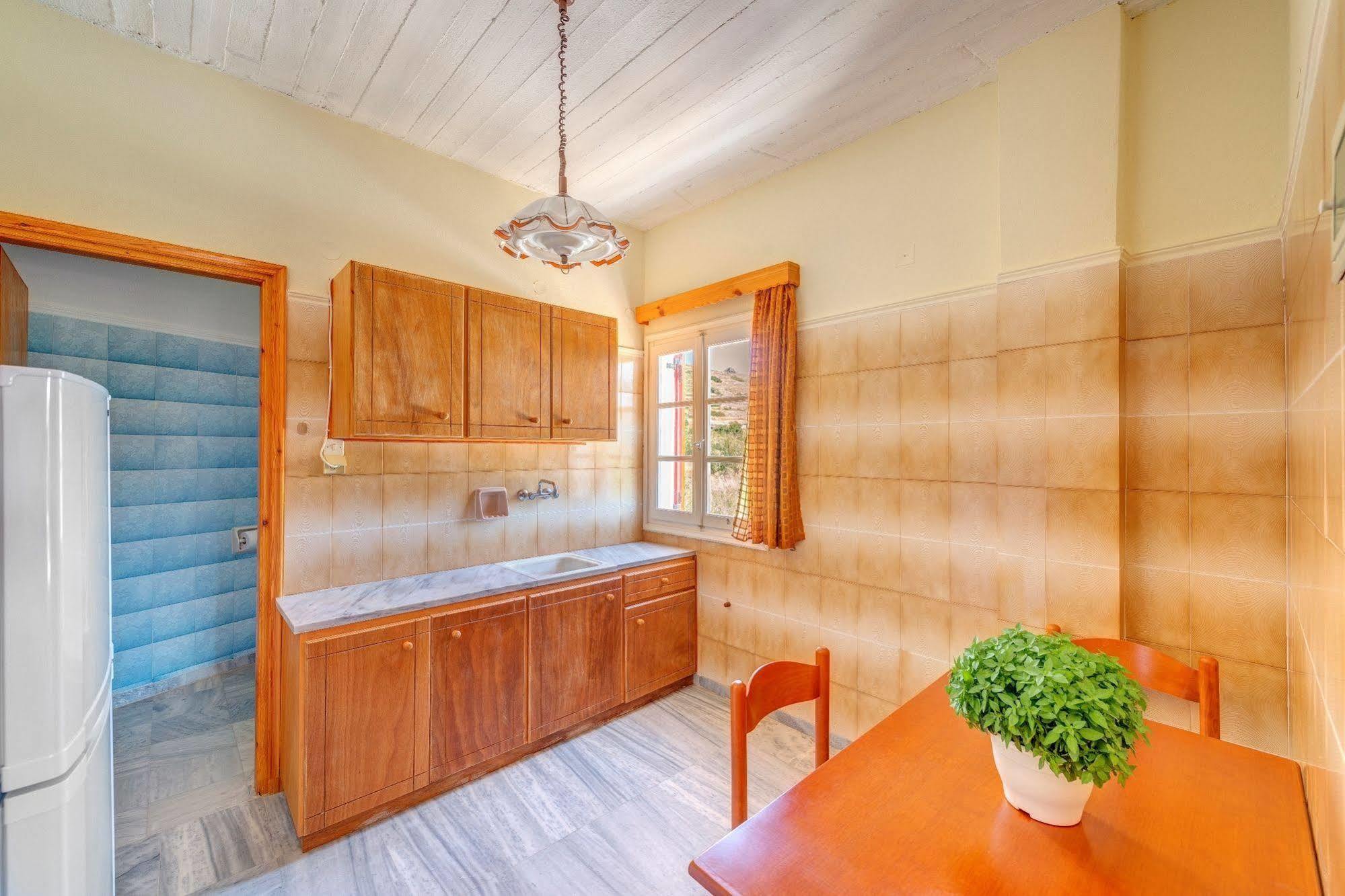 Hotel Smaragdi Apartments Vissa Экстерьер фото